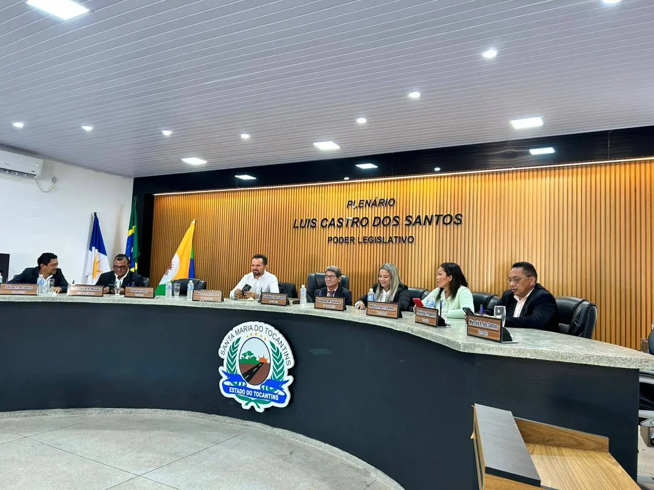 Sessão Solene marca a Posse da Nova Mesa Diretora para o Ano de 2026